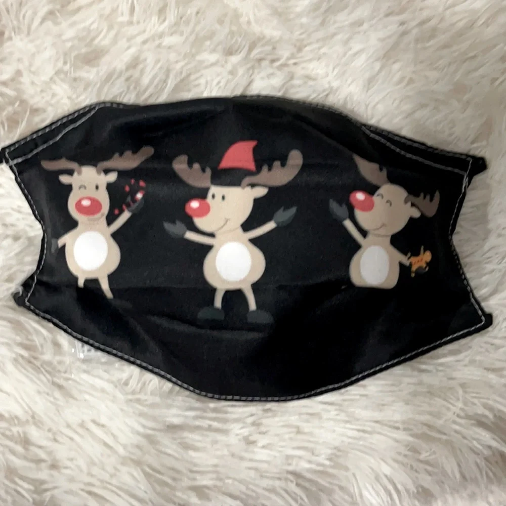6/$20 New playing reindeer face mask